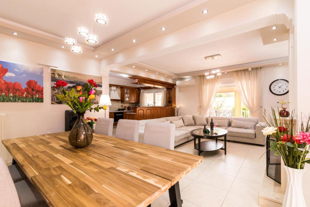 an image of an flat inside regent international apartment