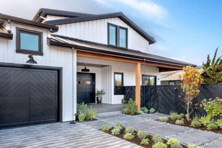 Black and White Modern House featured image