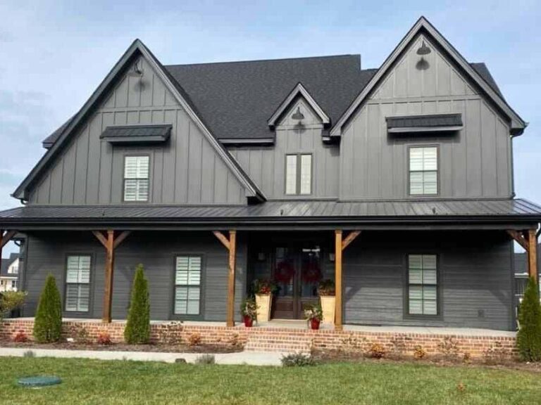 20 Elegant Ideas for Light Grey House with Dark Grey Trim - Tangy House