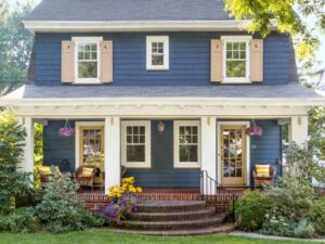 15 Stunning Ideas of Dark Blue House with Cedar Trim - Tangy House