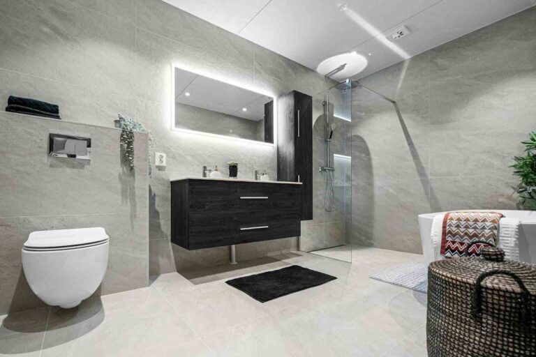 Villa-Transformation-Stone-Bathware-as-Design-Centerpieces