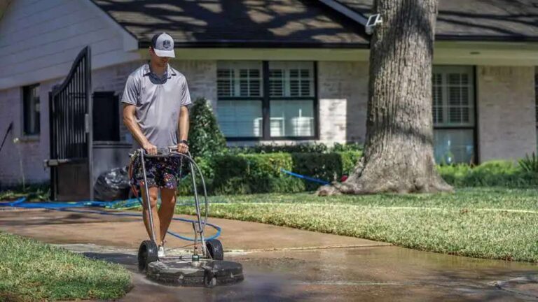 Benefits-Of-Hiring-Professional-Pressure-Washing-In-Houston-TX
