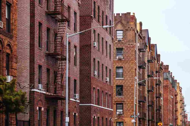 Seattle-Apartment-Market-Trends-What-Renters-Should-Know-About-Neighborhood-Choices