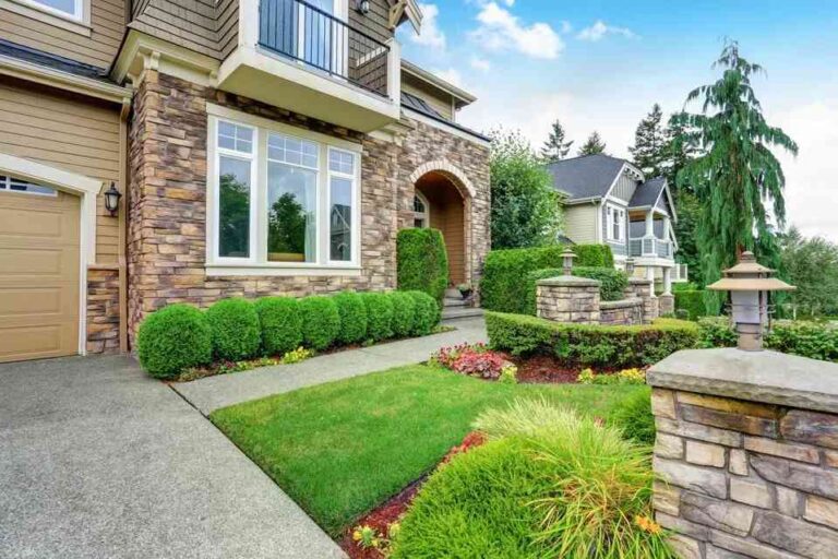Curb-Appeal-Magic-Transform-Your-Homes-Exterior-Today