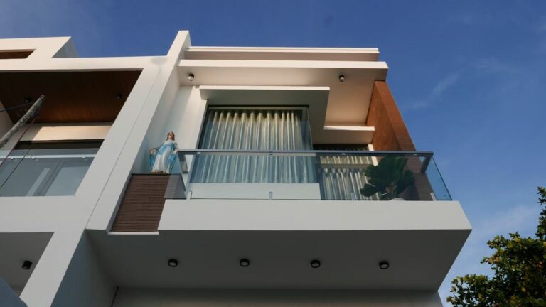 How to Choose the Perfect Glass Balustrade for Your Home featured image